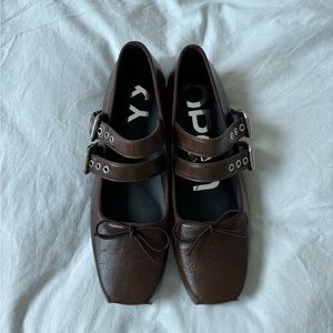 open Yy Buckle Ballet Flats, Brown; size 37; New with Box